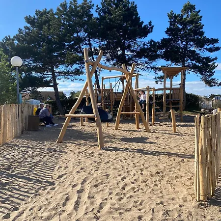 Hebergement Bord De Mer Merville Franceville Κάμπινγκ